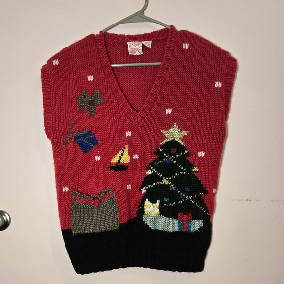 Fetagetti Tops - Fetagetti christmas sweater vest size medium